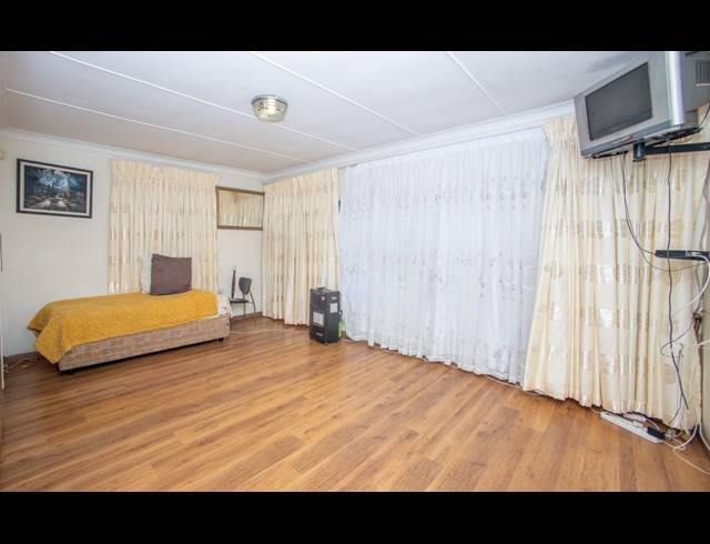 4 BEDROOM HOUSE FOR SALE IN BONNIE DOON